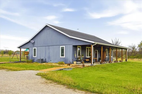 $550,000 | 27722 South Groh Road, Cleveland, MO 64734