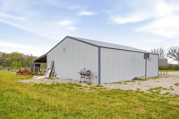 $550,000 | 27722 South Groh Road, Cleveland, MO 64734