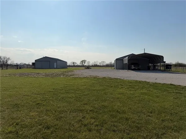 $550,000 | 27722 South Groh Road, Cleveland, MO 64734