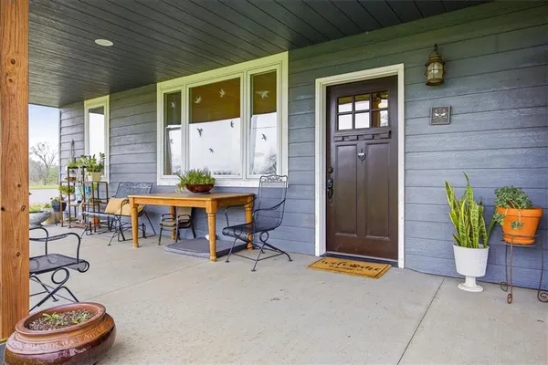 $550,000 | 27722 South Groh Road, Cleveland, MO 64734