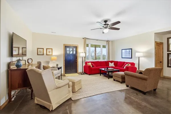 $550,000 | 27722 South Groh Road, Cleveland, MO 64734