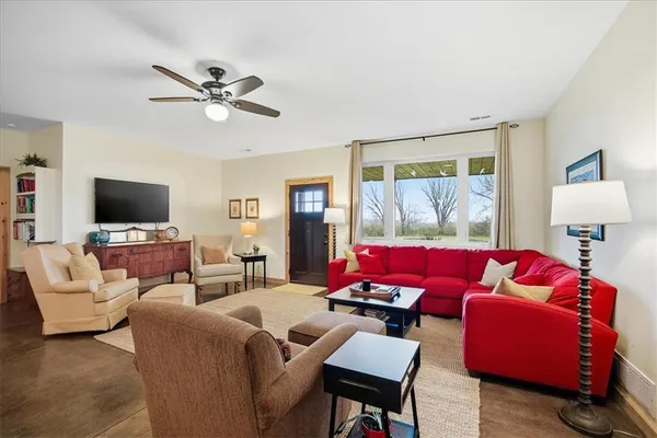 $550,000 | 27722 South Groh Road, Cleveland, MO 64734