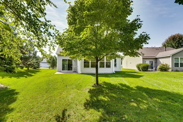 $395,000 | 5082 157th Street North, Hugo, MN 55038