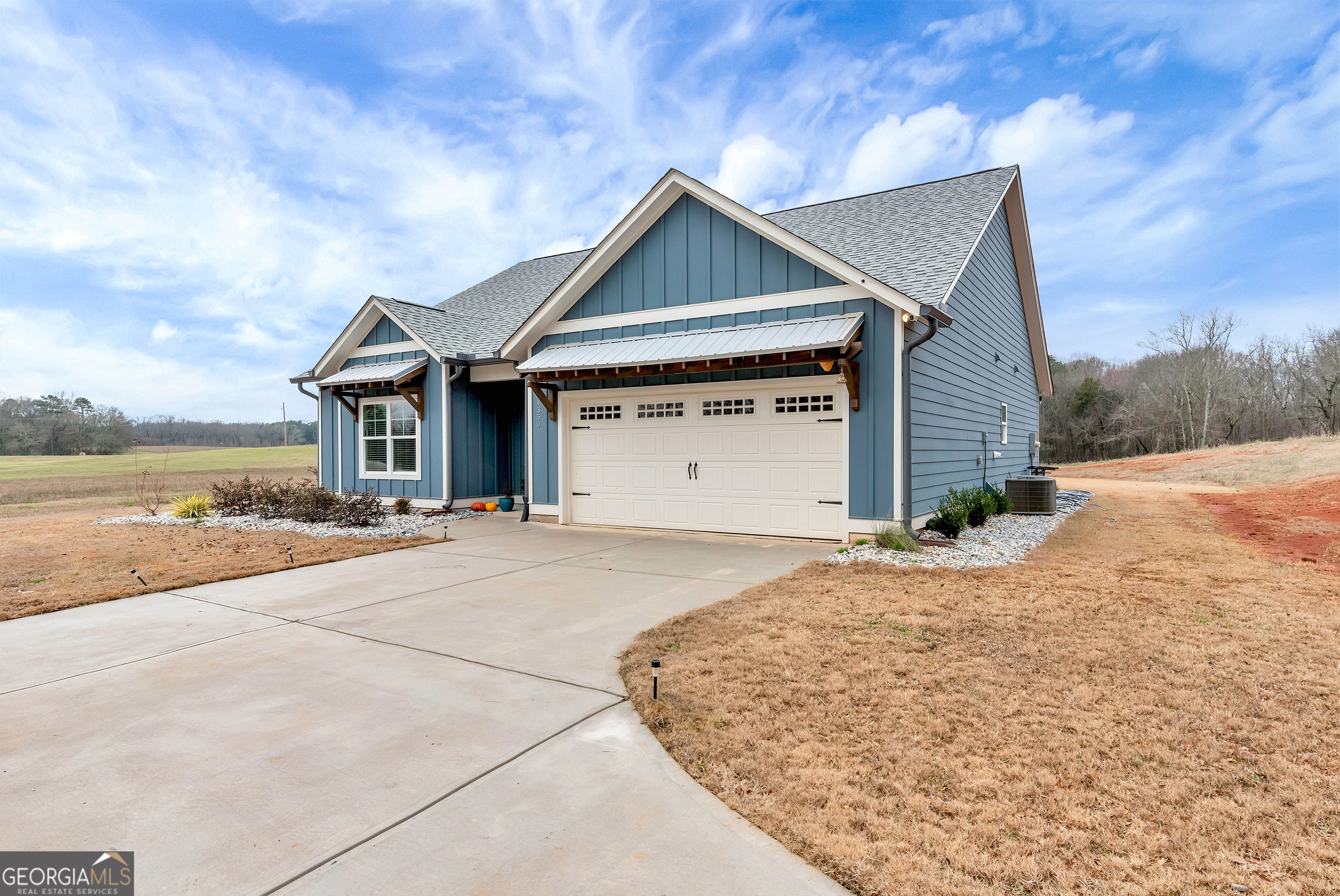 1350-c O Draper Road Comer, GA 30629 - Photo 2 of 40 a front view of house with yard