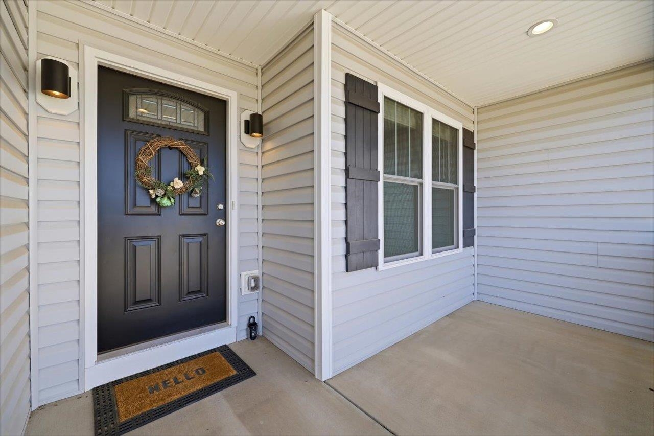 201 Spring Run Lane Waynesboro, VA 22980 - Photo 3 of 48