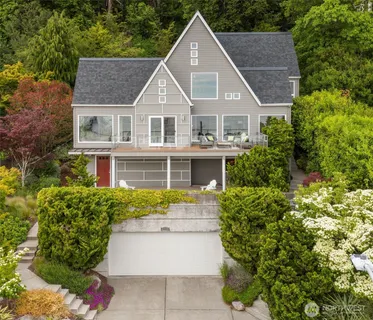 $2,375,000 | 4622 57th Avenue Southwest, Seattle, WA 98116