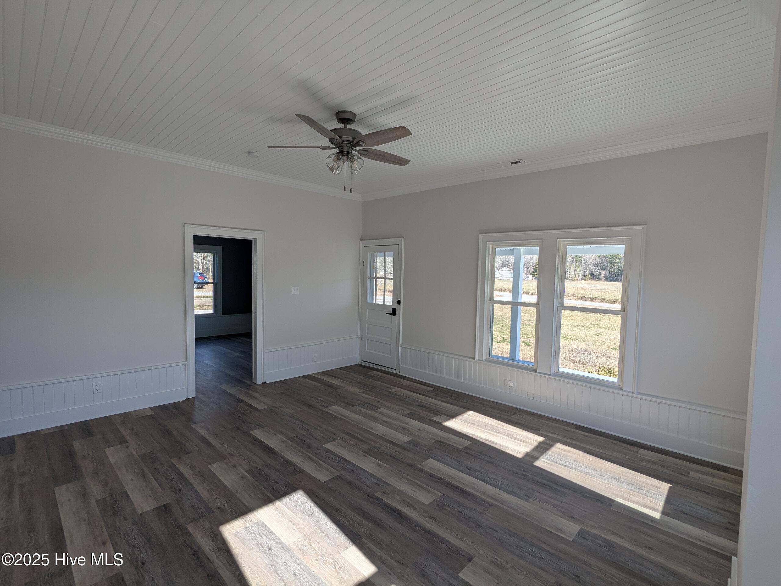 296 Hazelton Road Gates, NC 27937 - Photo 7 of 38 Living Room 2