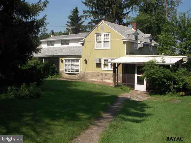 936 Greenbriar Road York, PA 17404 - Photo 1 of 19 Gallery Image 1