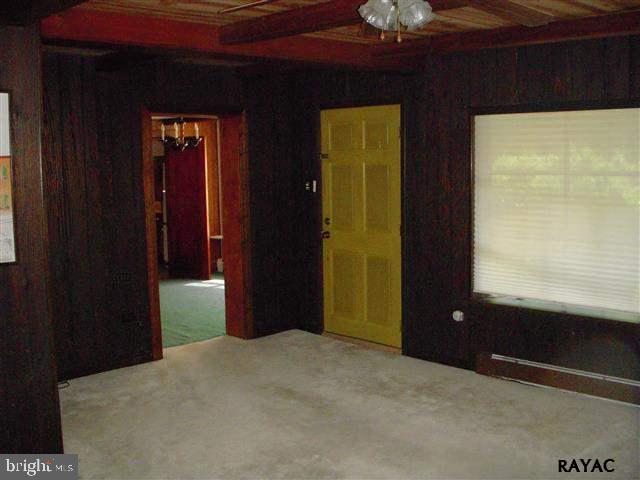936 Greenbriar Road York, PA 17404 - Photo 13 of 19 Gallery Image 13