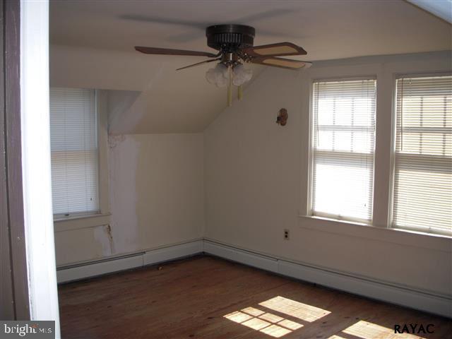 936 Greenbriar Road York, PA 17404 - Photo 15 of 19 Gallery Image 15