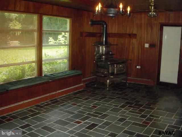 936 Greenbriar Road York, PA 17404 - Photo 6 of 19 Gallery Image 6