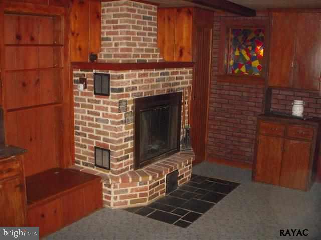 936 Greenbriar Road York, PA 17404 - Photo 8 of 19 Gallery Image 8