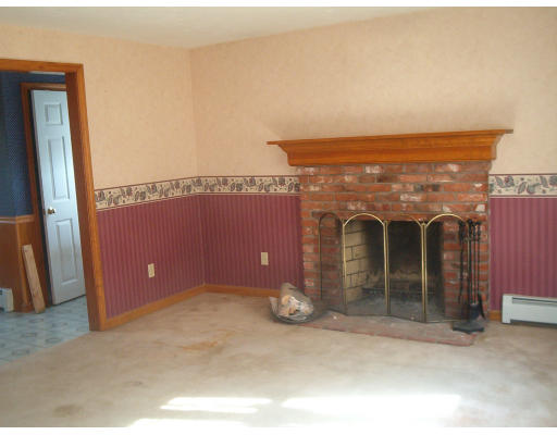 71 Prescott Street Rutland, MA 01543 - Photo 4 of 6