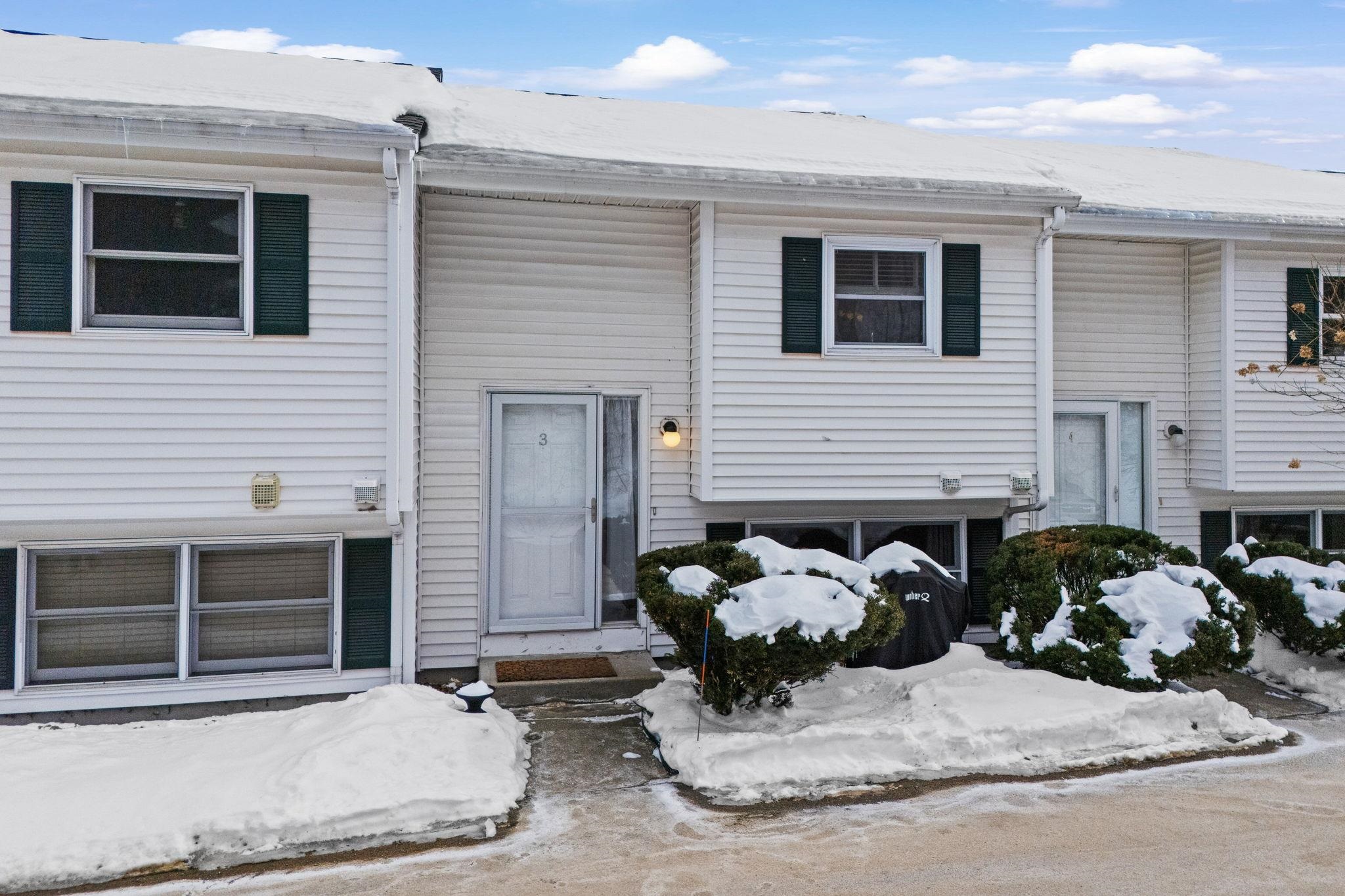 883 Mammoth Road, Unit 503 Manchester, NH 03104 - Photo 2 of 31 Gallery Image 2