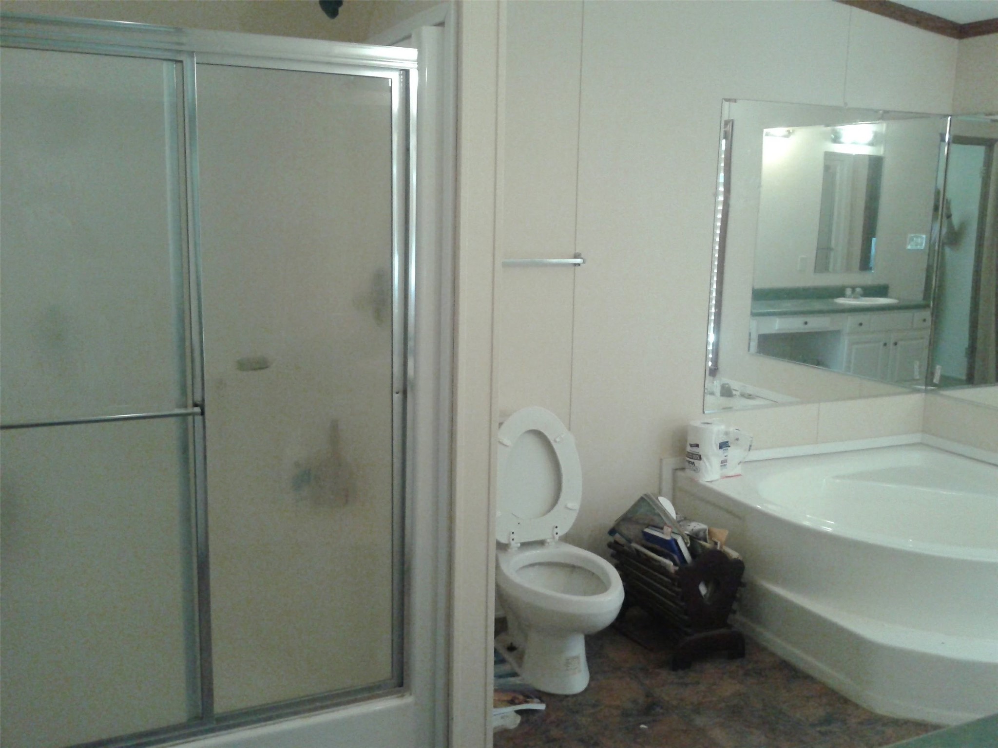 270 Country Way Road Smithville, TX 78957 - Photo 23 of 24 a bathroom with a toilet a sink and shower