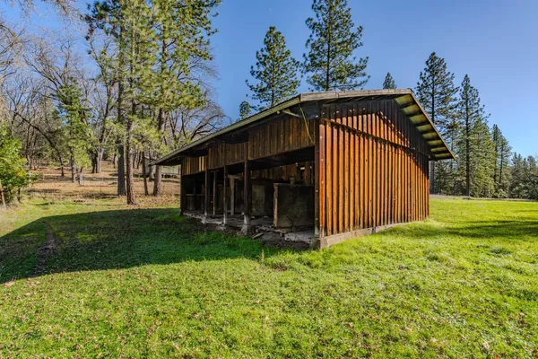 $319,000 | 398 Rhoda Niderost Ln Point, West Point, CA 95255