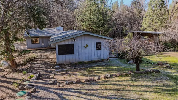 $319,000 | 398 Rhoda Niderost Ln Point, West Point, CA 95255