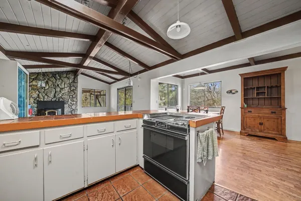 $319,000 | 398 Rhoda Niderost Ln Point, West Point, CA 95255