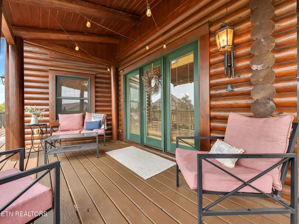 $849,999 | 838 Pinnacle Drive, Dandridge, TN 37725