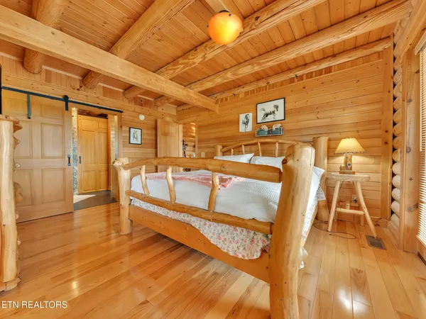 $849,999 | 838 Pinnacle Drive, Dandridge, TN 37725