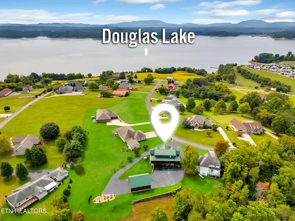 $849,999 | 838 Pinnacle Drive, Dandridge, TN 37725