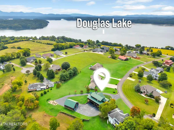 $849,999 | 838 Pinnacle Drive, Dandridge, TN 37725