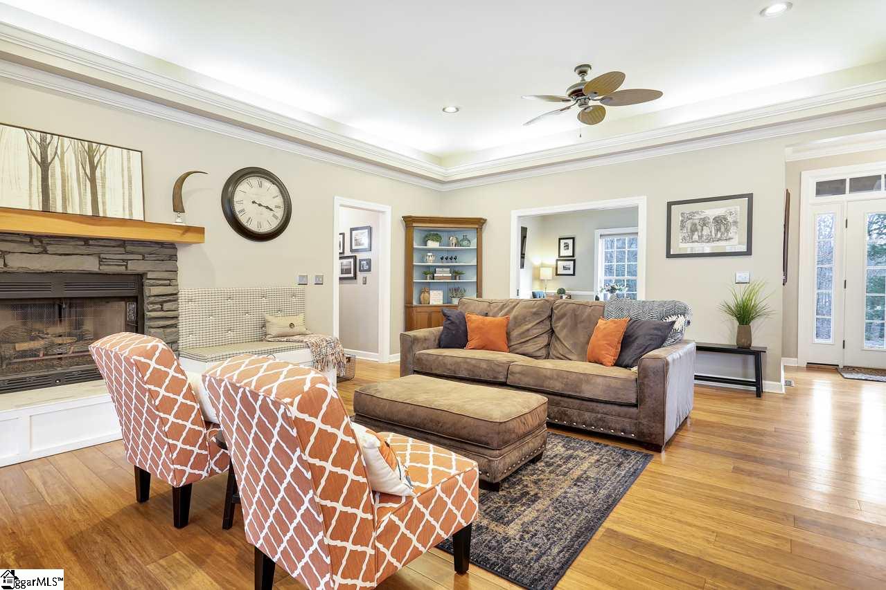 110 McCall Road Simpsonville, SC 29680 - Photo 4 of 36 Gallery Image 4