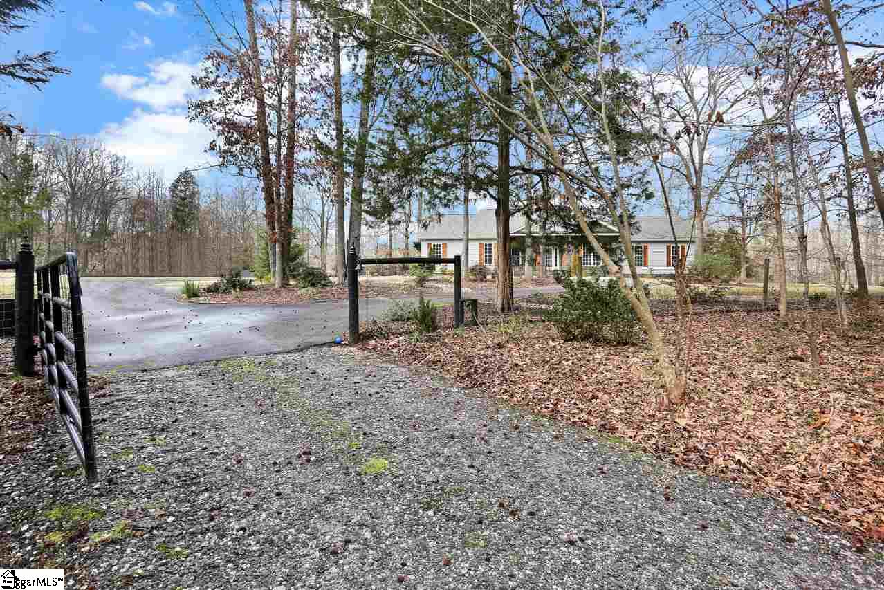 110 McCall Road Simpsonville, SC 29680 - Photo 33 of 36 Gallery Image 33