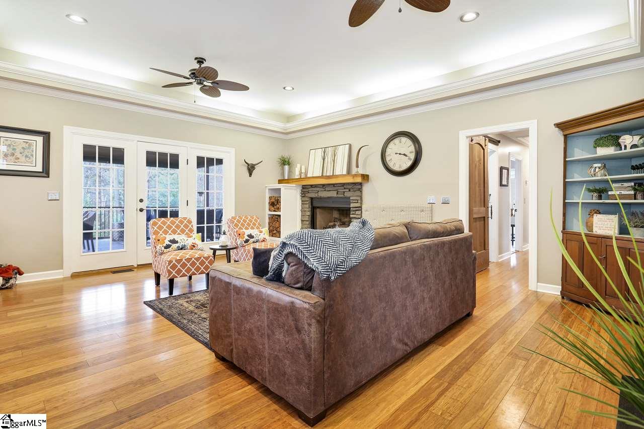 110 McCall Road Simpsonville, SC 29680 - Photo 5 of 36 Gallery Image 5