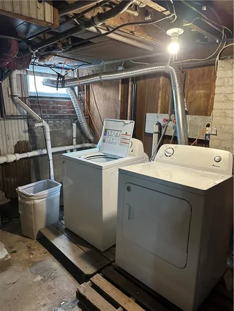 $3,000 | 29 Prospect Street, Unit 3, Bristol, RI 02809