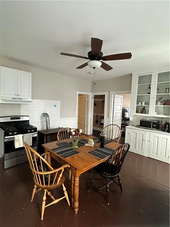 $3,000 | 29 Prospect Street, Unit 3, Bristol, RI 02809