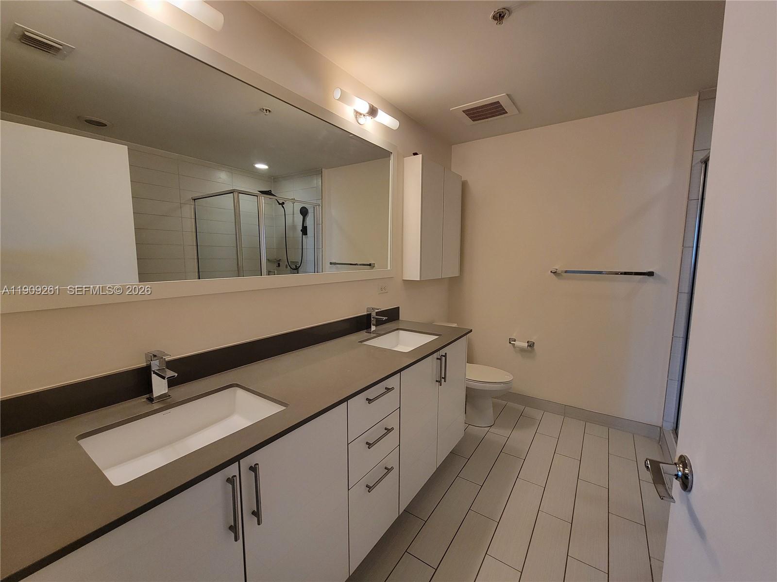 999 Southwest 1st Avenue, Unit 2016 Miami, FL 33130 - Photo 28 of 49