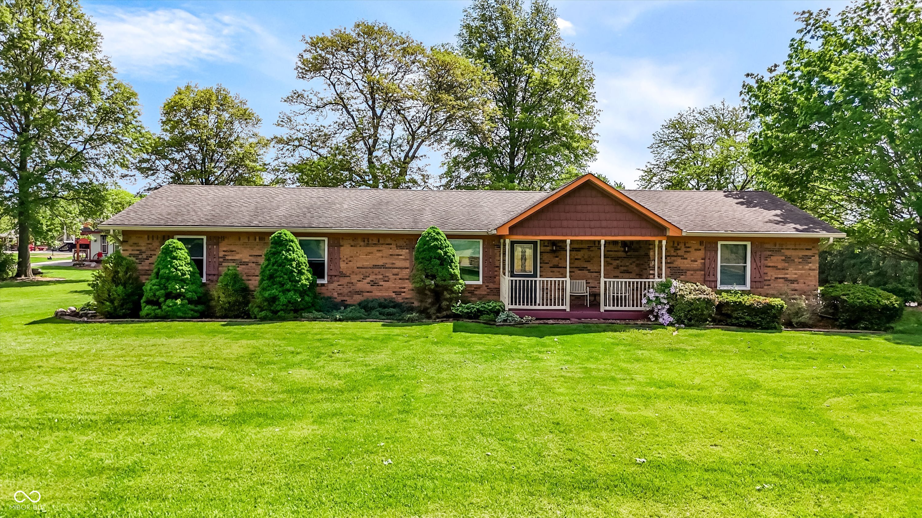 8175 South Mitthoeffer Road Indianapolis, IN 46259 - Photo 1 of 59 Gallery Image 1