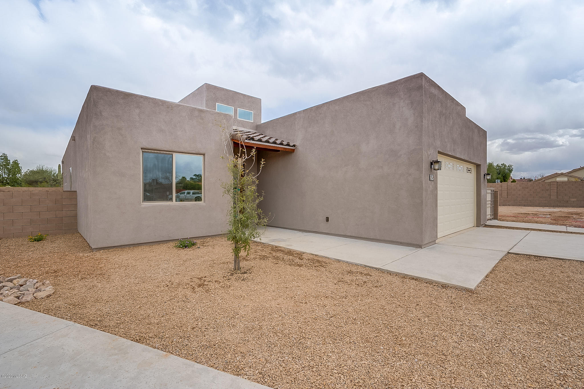 1620 North Jackie Rnch Place Tucson, AZ 85715 - Photo 1 of 46