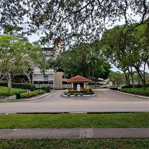 $152,000 | 7051 Environ Boulevard, Unit 433, Lauderhill, FL 33319