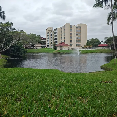 $152,000 | 7051 Environ Boulevard, Unit 433, Lauderhill, FL 33319