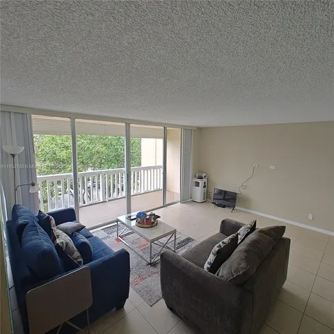 $152,000 | 7051 Environ Boulevard, Unit 433, Lauderhill, FL 33319