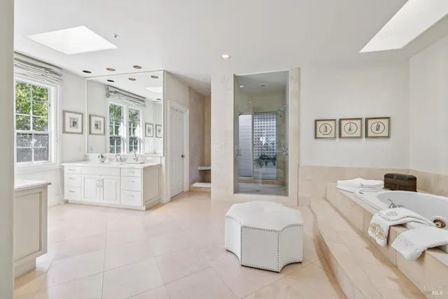 $3,295,000 | 2815 Vineyard Road, Novato, CA 94947