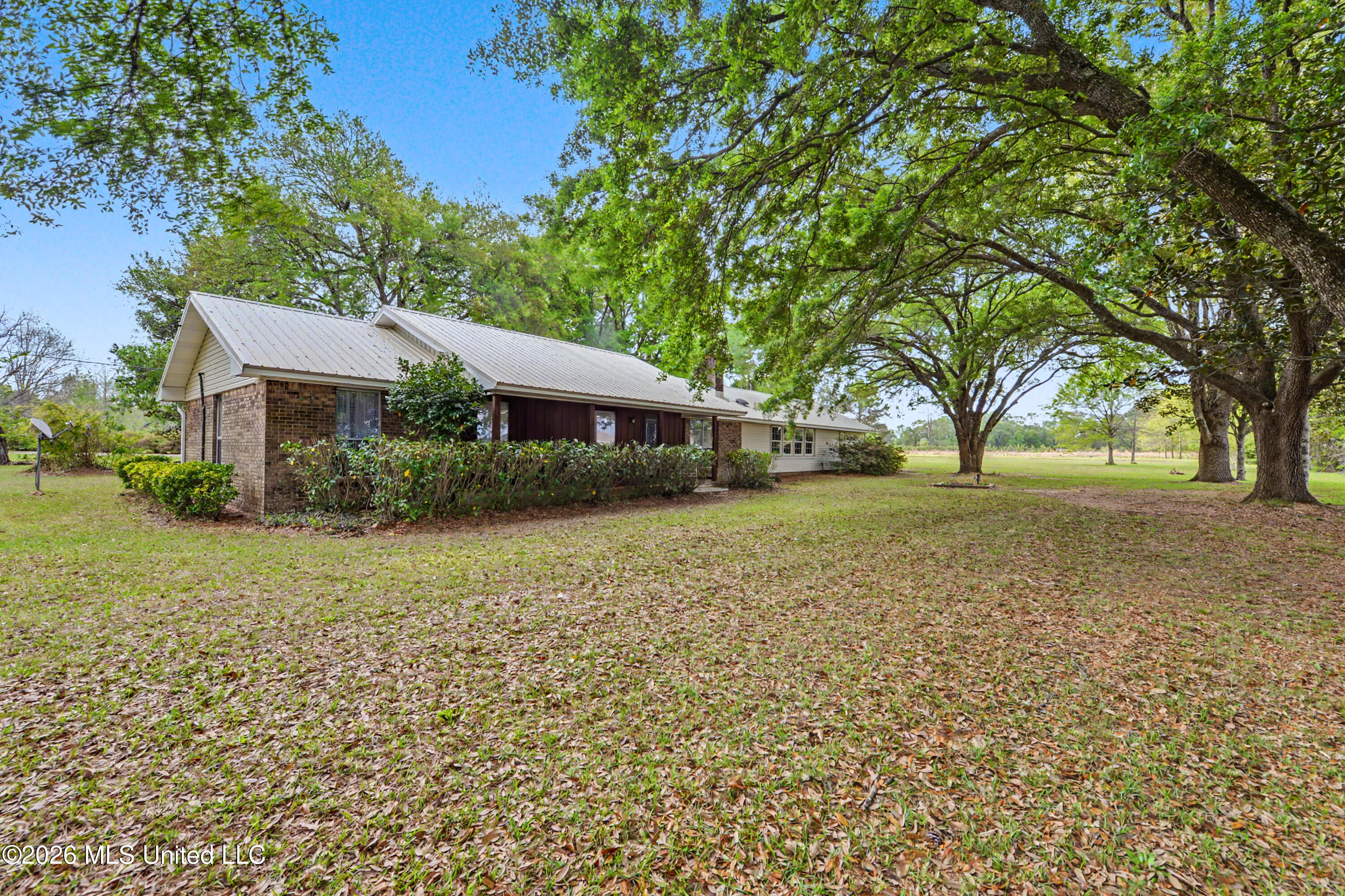 152 I J Williams Road Lucedale, MS 39452 - Photo 2 of 27 002