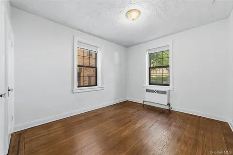 $319,500 | 14 North Chatsworth Avenue, Unit 1K, Larchmont, NY 10538