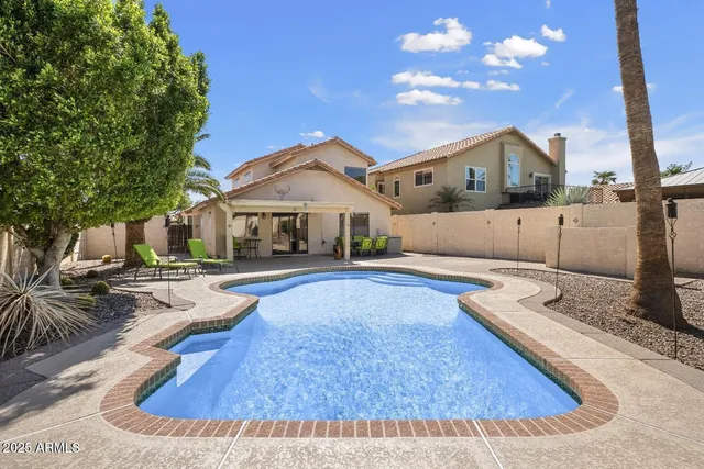 a view of a house with entertaining space