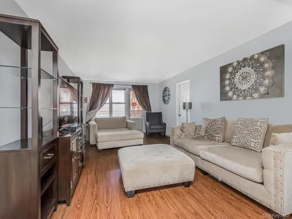$399,000 | 11 Balint Drive, Unit 645, Yonkers, NY 10710