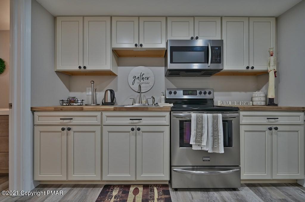 82 Brookfield Road Lake Ariel, PA 18436 - Photo 24 of 92 kitchen lower level