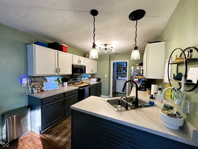 $235,000 | 6588 Dunsdin Drive, Plainfield, IN 46168