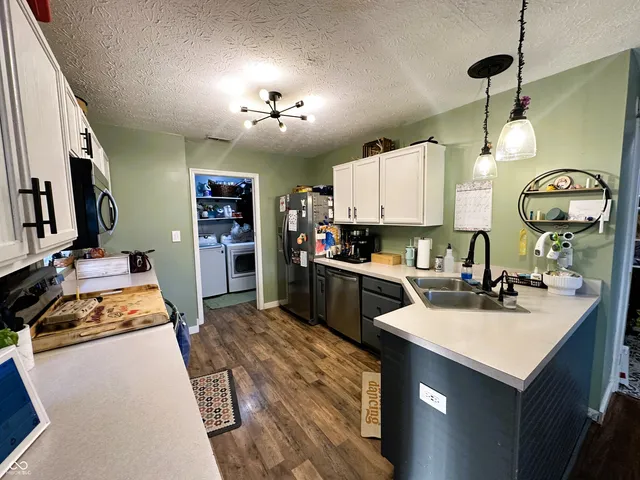 $235,000 | 6588 Dunsdin Drive, Plainfield, IN 46168