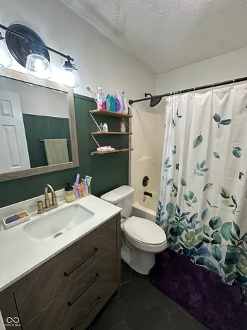 $235,000 | 6588 Dunsdin Drive, Plainfield, IN 46168