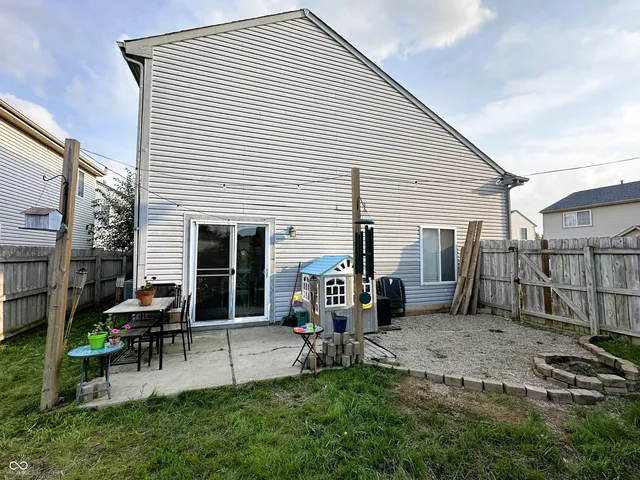 $235,000 | 6588 Dunsdin Drive, Plainfield, IN 46168