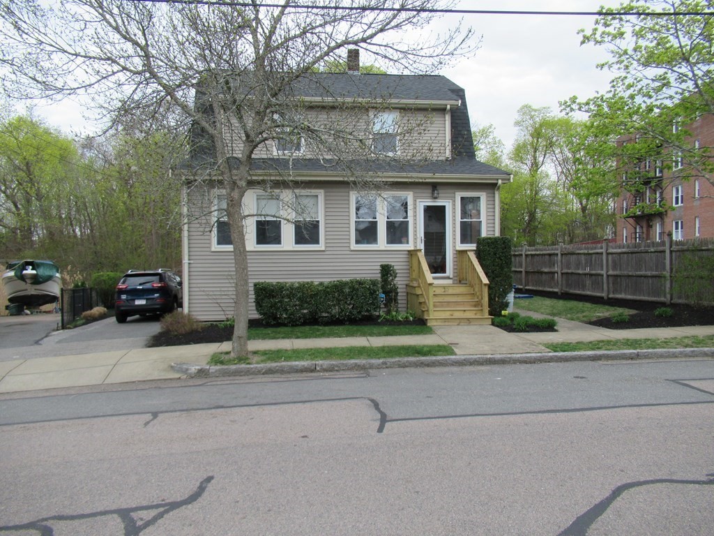 15 Estabrook Road Quincy, MA 02170 - Photo 1 of 26 Gallery Image 1