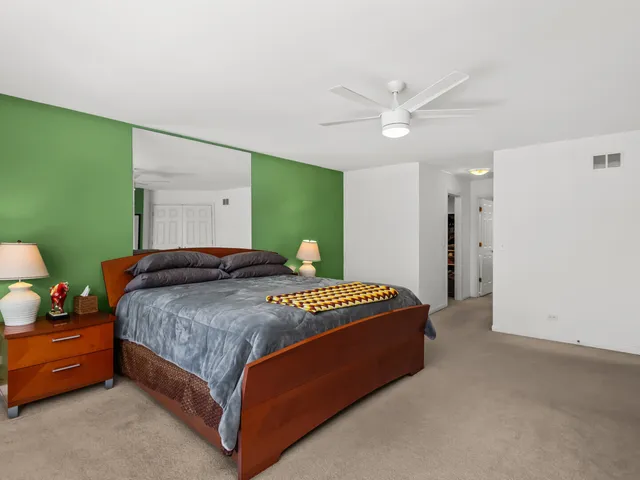 $949,000 | 2008 Jordan Terrace, Buffalo Grove, IL 60089