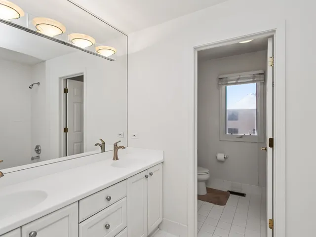 $949,000 | 2008 Jordan Terrace, Buffalo Grove, IL 60089